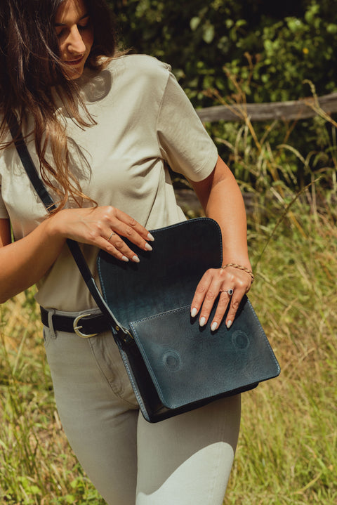 Vic - Missouri Navy Leather Bag